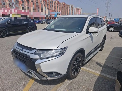 Mitsubishi Outlander 2020