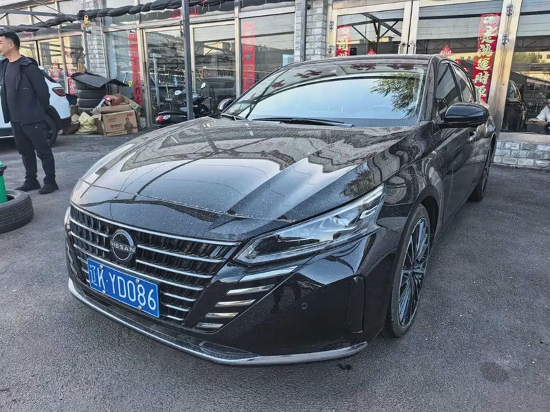 Nissan Teana