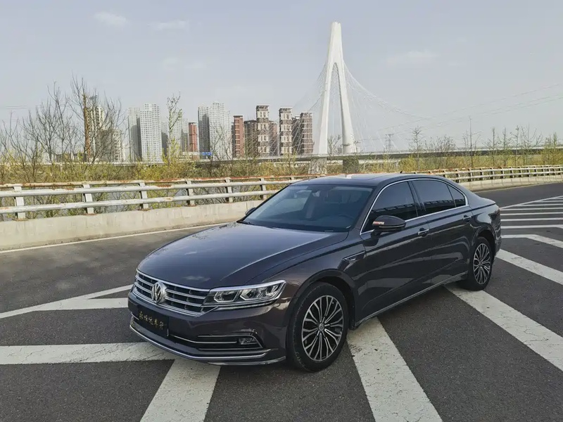 Volkswagen Phideon