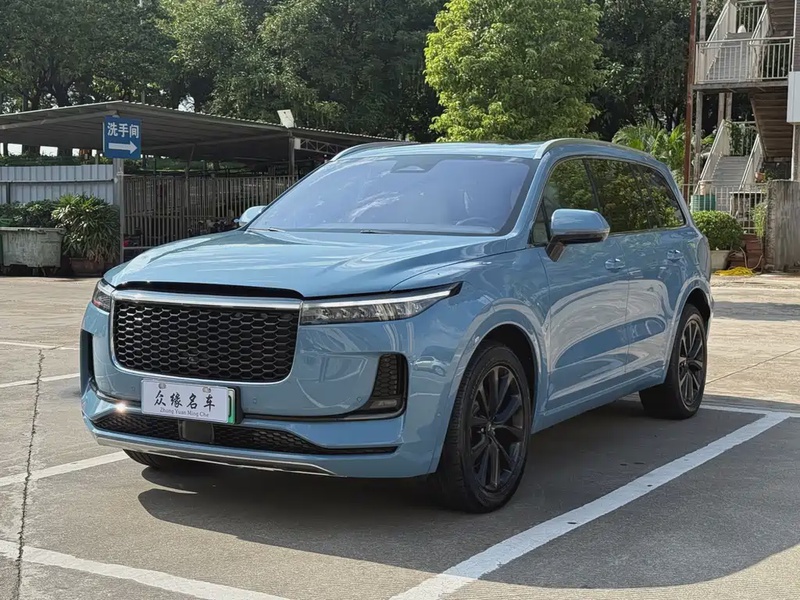 Li Auto ONE
