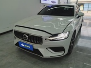 Volvo S60 2025