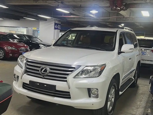 Lexus LX 2013