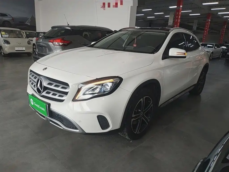 Mercedes-Benz GLA-Class