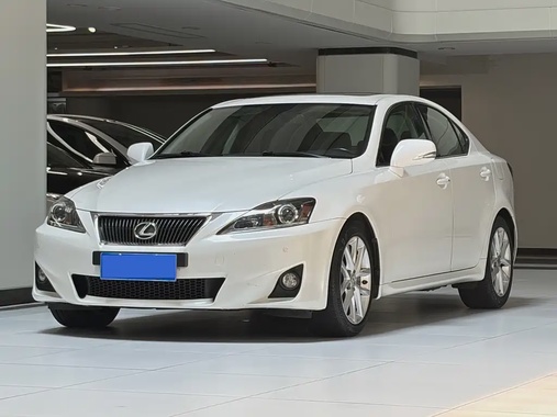 Lexus IS 2012