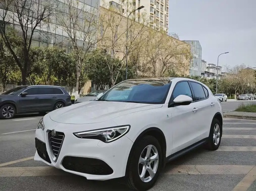 Alfa Romeo Stelvio 2019