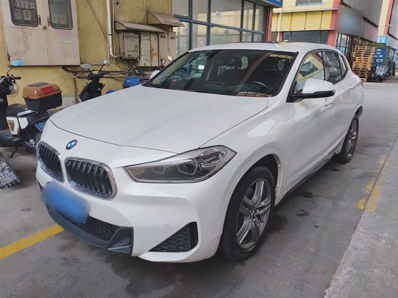BMW X2