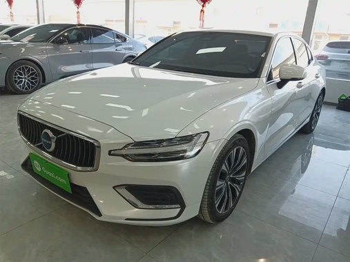 Volvo S60 2024