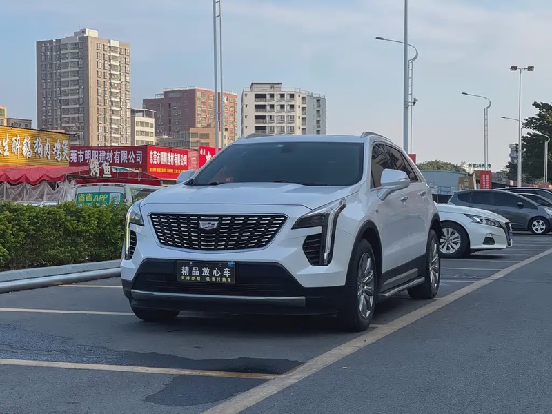 Cadillac XT4