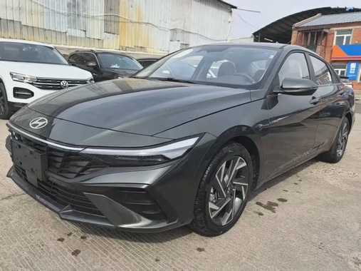 Hyundai Elantra 2025