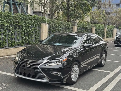 Lexus ES 2016