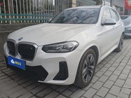 BMW iX3 2025
