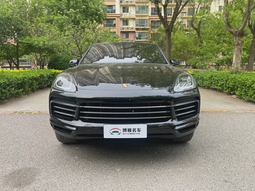 Porsche Cayenne 2022