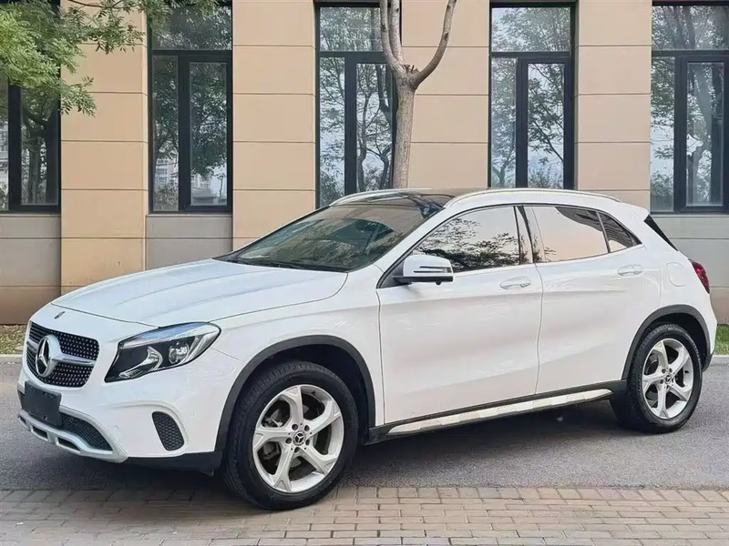 Mercedes-Benz GLA-Class