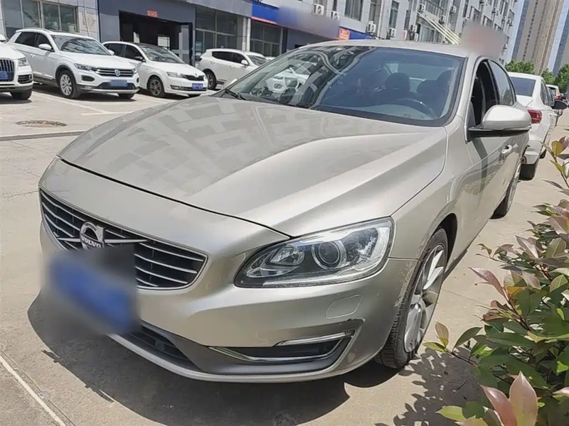 Volvo S60