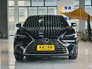 Lexus ES 2025