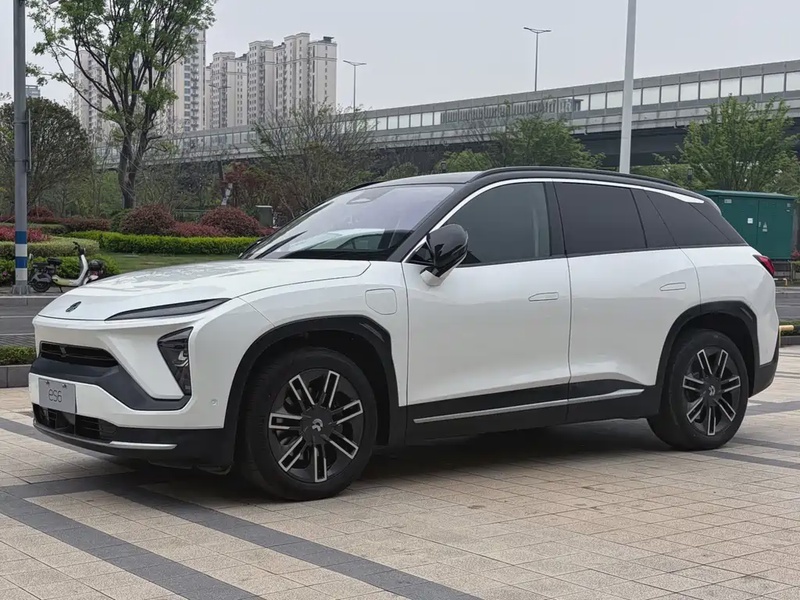 NIO ES6