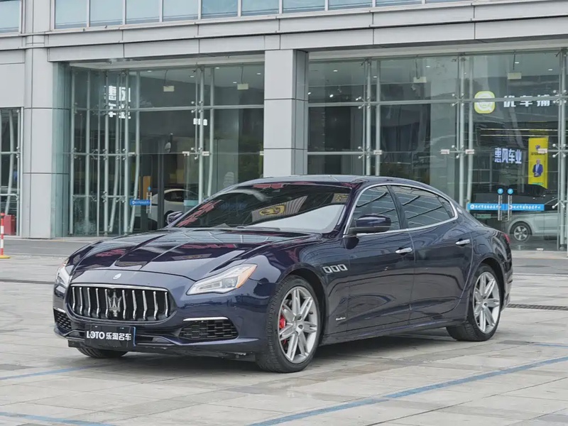 Maserati Quattroporte