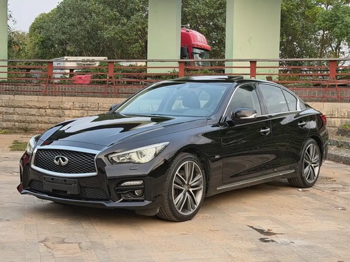 Infiniti Q50 2015