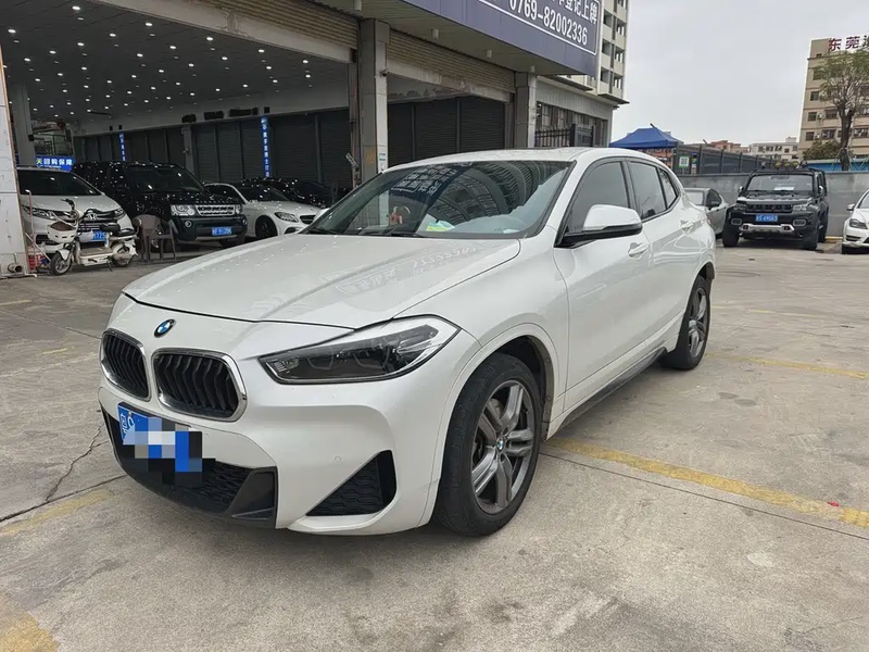 BMW X2