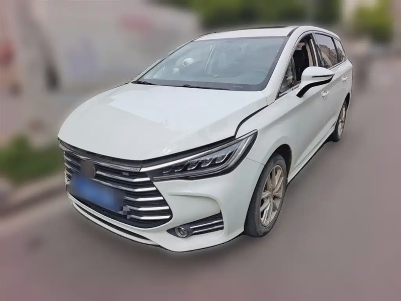 BYD MAX