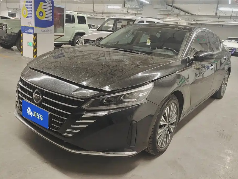 Nissan Teana