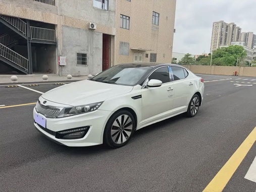 Kia K5 2011