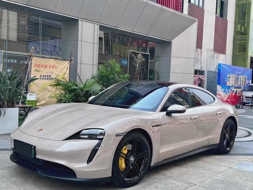 Porsche Taycan 2021