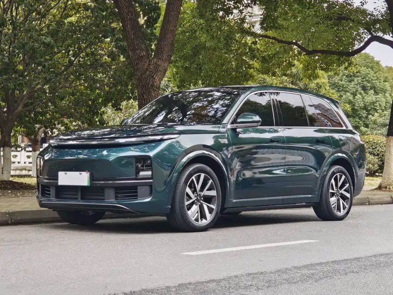 Li Auto L8