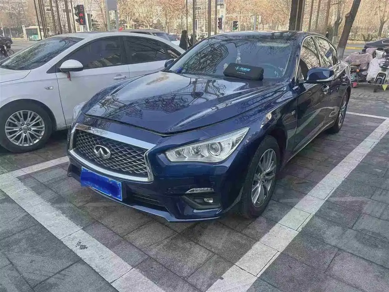 Infiniti Q50