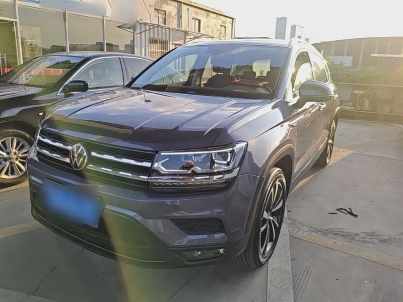 Volkswagen Tharu