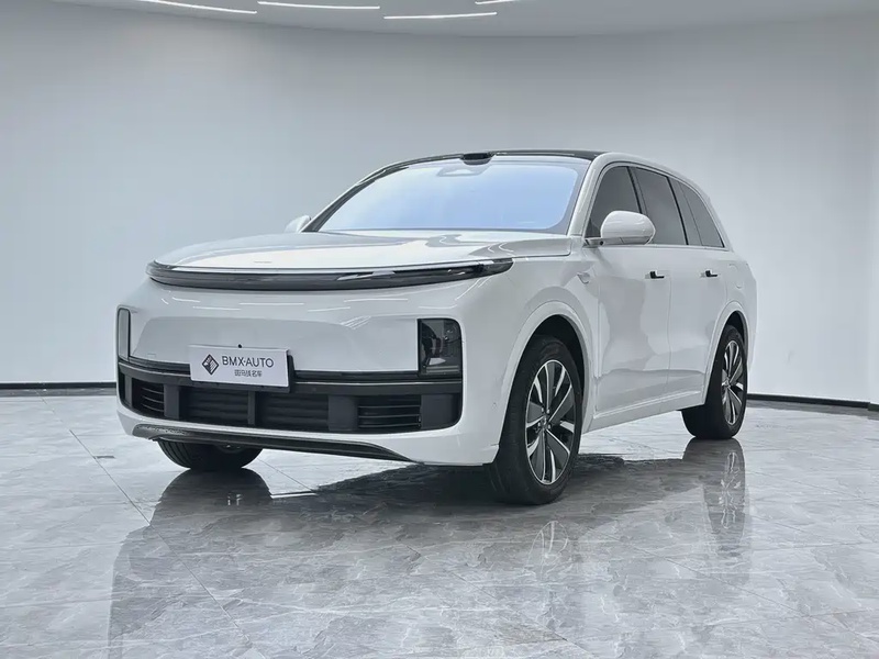 Li Auto L8