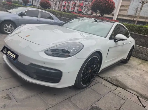 Porsche Panamera 2024
