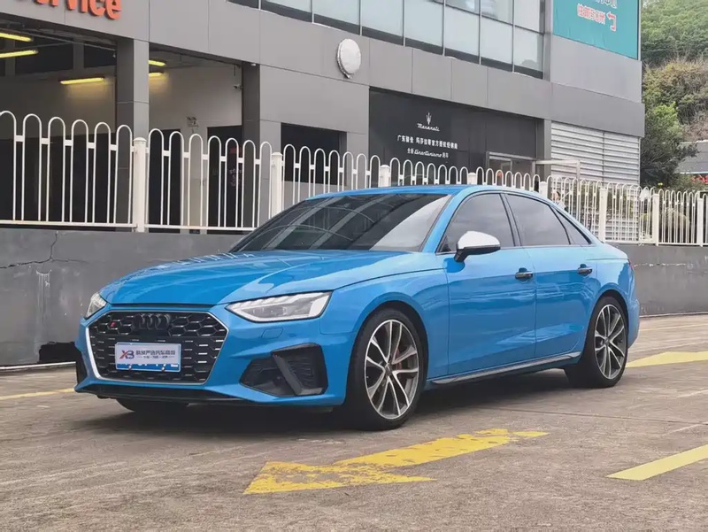 Audi S4