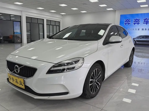Volvo V40 2017