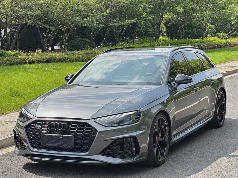 Audi RS4