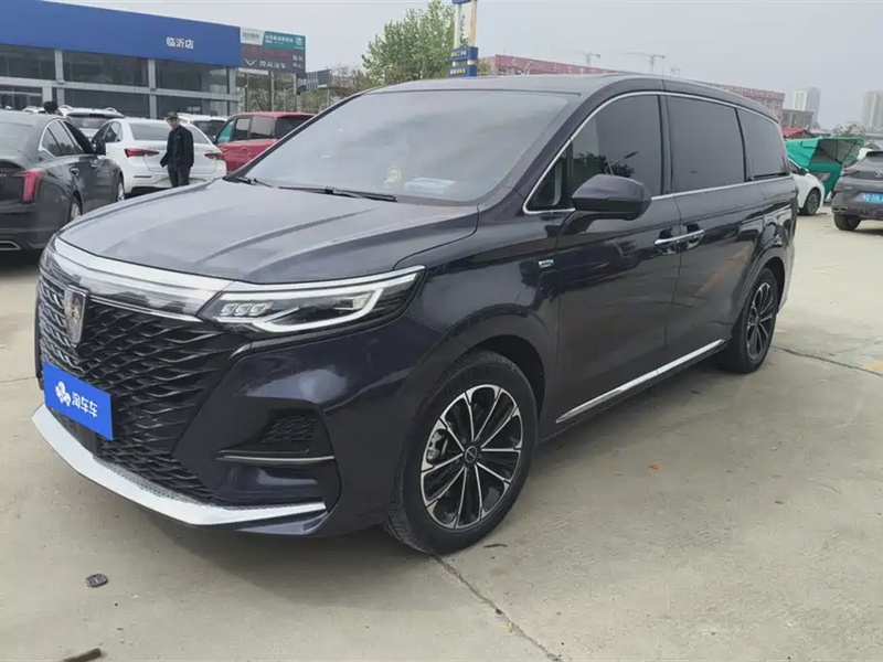 Roewe iMAX8