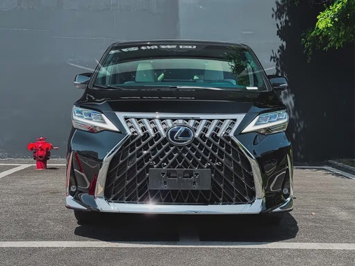 Lexus LM 2022