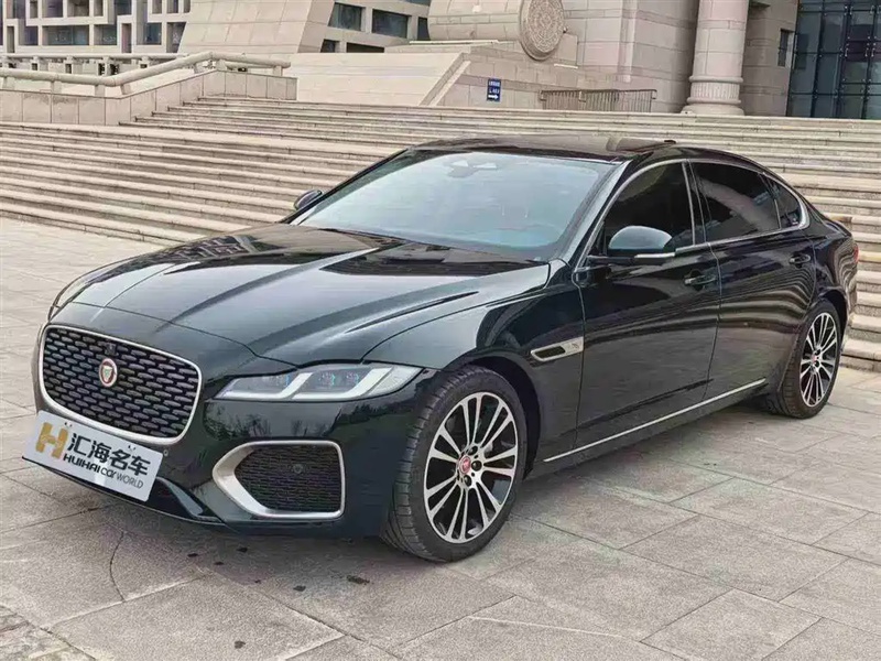 Jaguar XFL