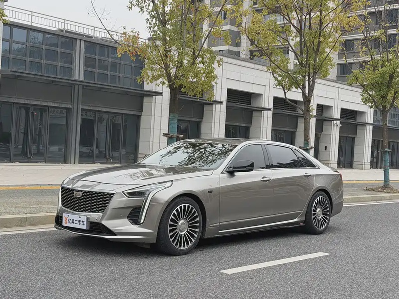 Cadillac XT6