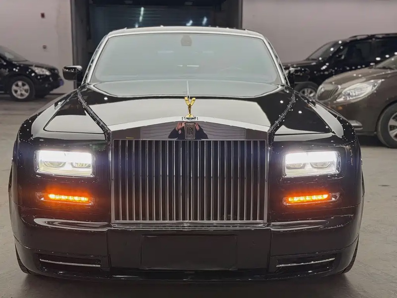 Rolls-Royce Phantom
