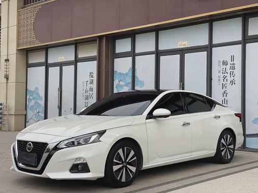 Nissan Teana 2022