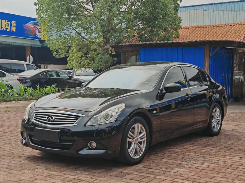 Infiniti G