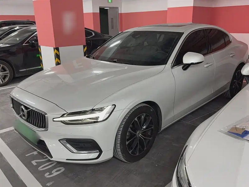 Volvo S60