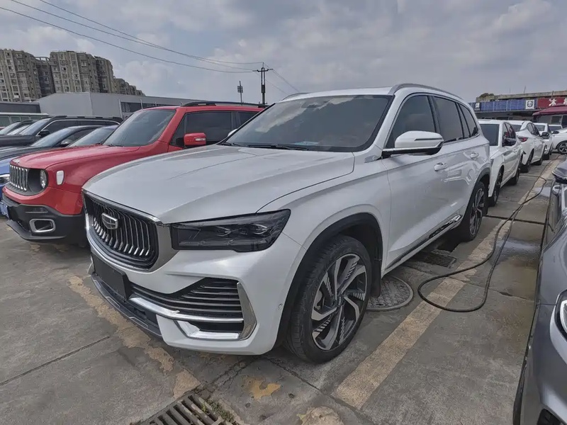 Geely Xingyue L