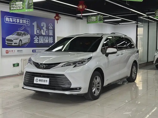 Toyota Sienna 2025