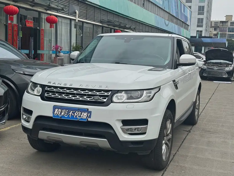Land Rover Sport