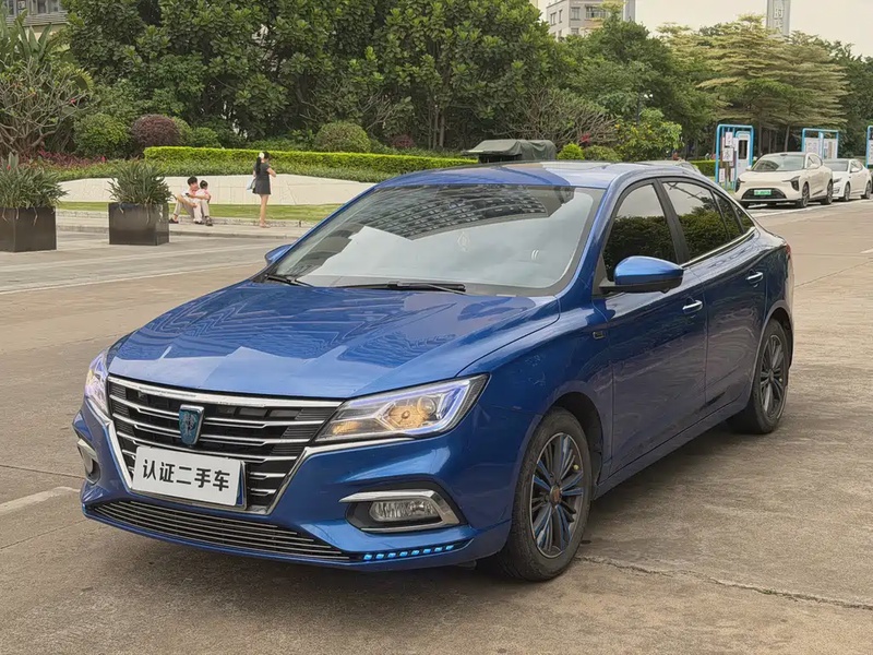 Roewe i5