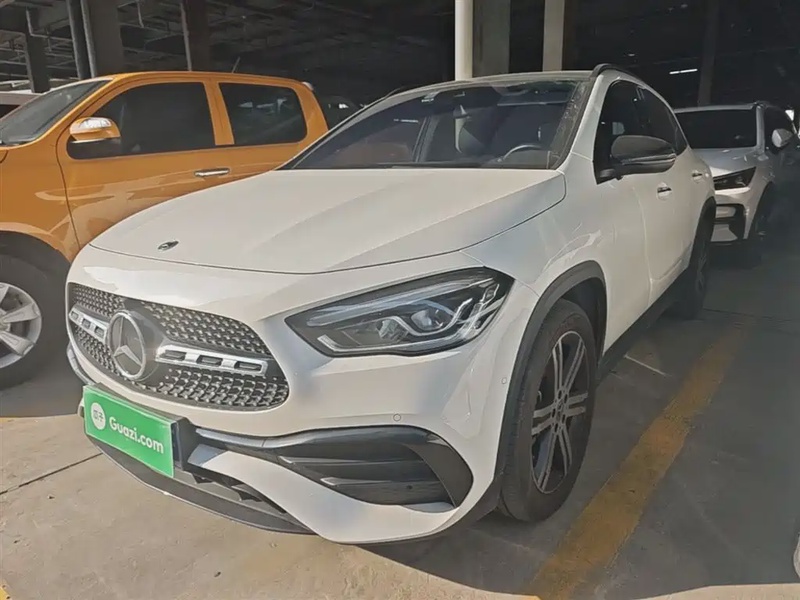 Mercedes-Benz GLA-Class