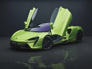McLaren Artura 2023