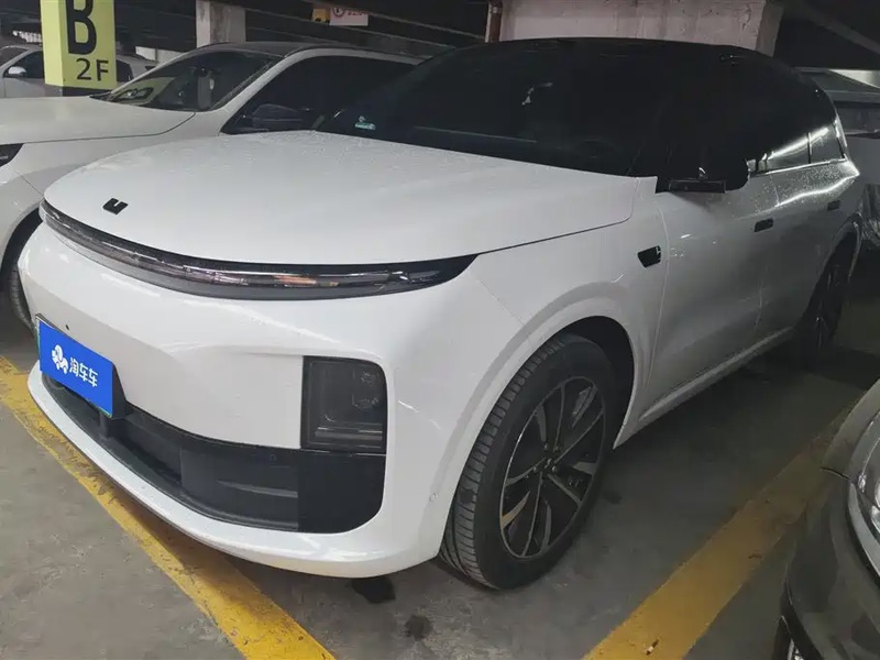 Li Auto L6